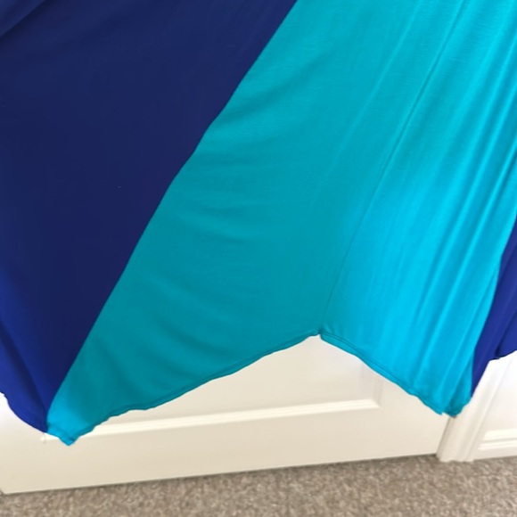 An easy breezy maxi dress - Picture 2 of 3